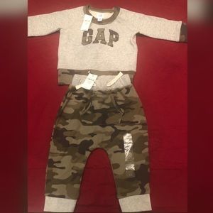 BRAND NEW 6-12 months Baby GAP Camo set